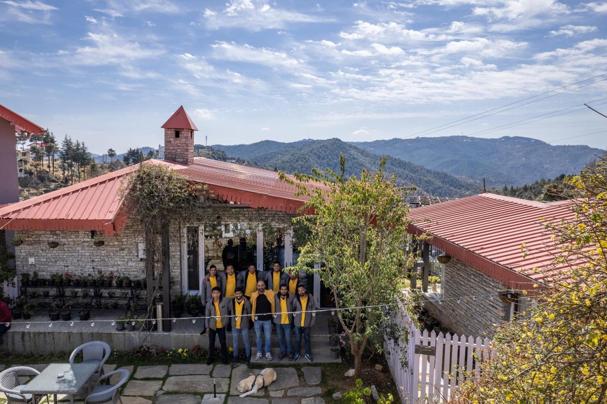 The Birdcage, Mukteshwar Hotel Buitenkant foto